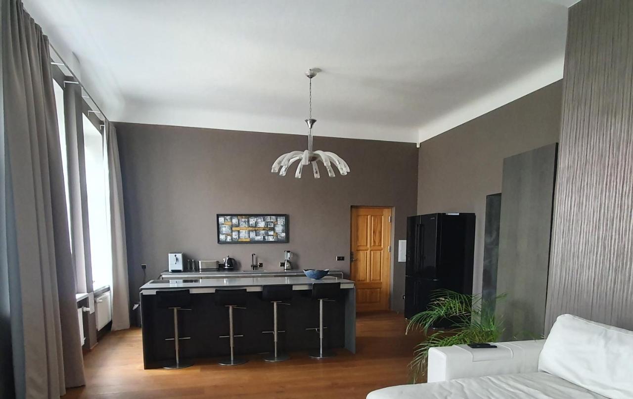 Old Town Apartment Пярну Экстерьер фото